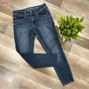 American Eagle Super Skinny Jeans Size 2 Short